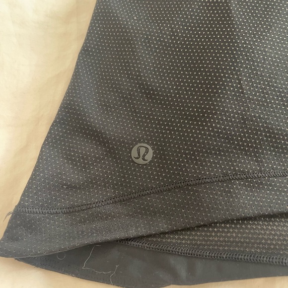 Black lululemon tank - Picture 3 of 3